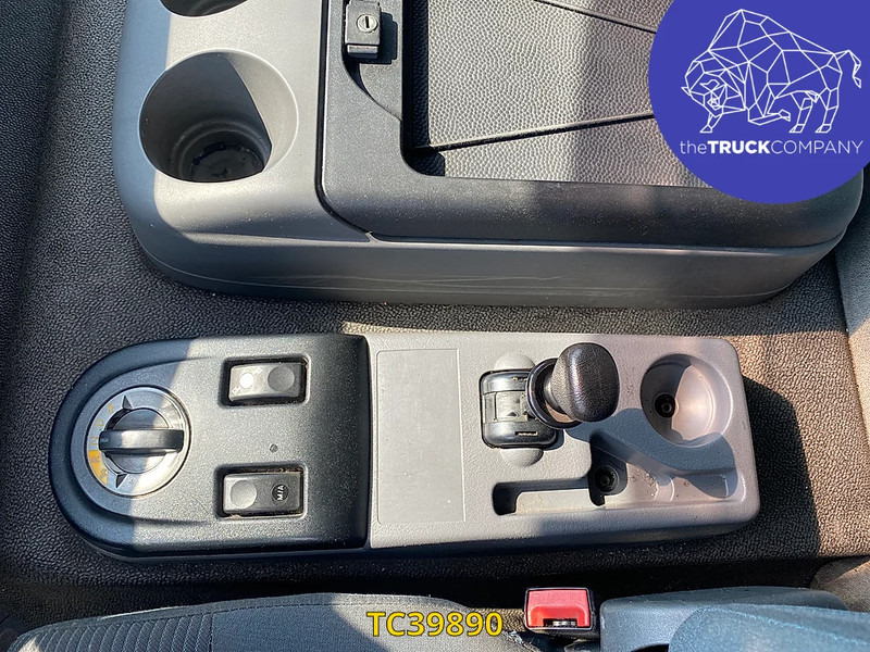 DAF LF 55 220 - شاحنة ستارة: صور 4 DAF LF 55 220 - شاحنة ستارة: صور 4
