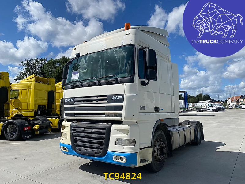 DAF XF 105 460 - شاحنة جرار: صور 1 DAF XF 105 460 - شاحنة جرار: صور 1