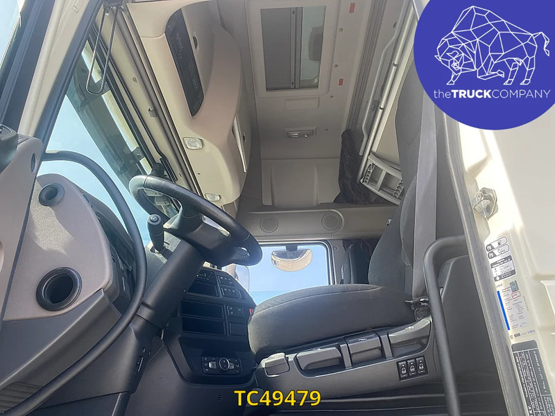 DAF XF 480 - شاحنة جرار: صور 5 DAF XF 480 - شاحنة جرار: صور 5