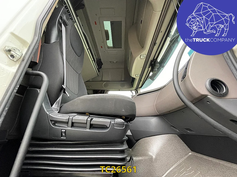 DAF XF 480 - شاحنة جرار: صور 2 DAF XF 480 - شاحنة جرار: صور 2