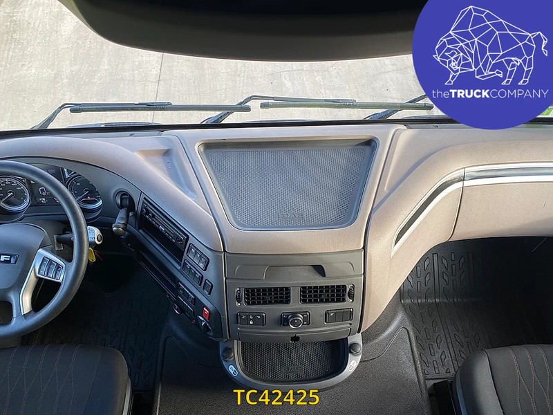 DAF XF 480 - شاحنة جرار: صور 3 DAF XF 480 - شاحنة جرار: صور 3