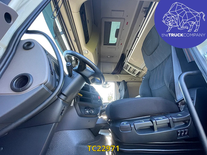 DAF XF 480 - شاحنة جرار: صور 4 DAF XF 480 - شاحنة جرار: صور 4