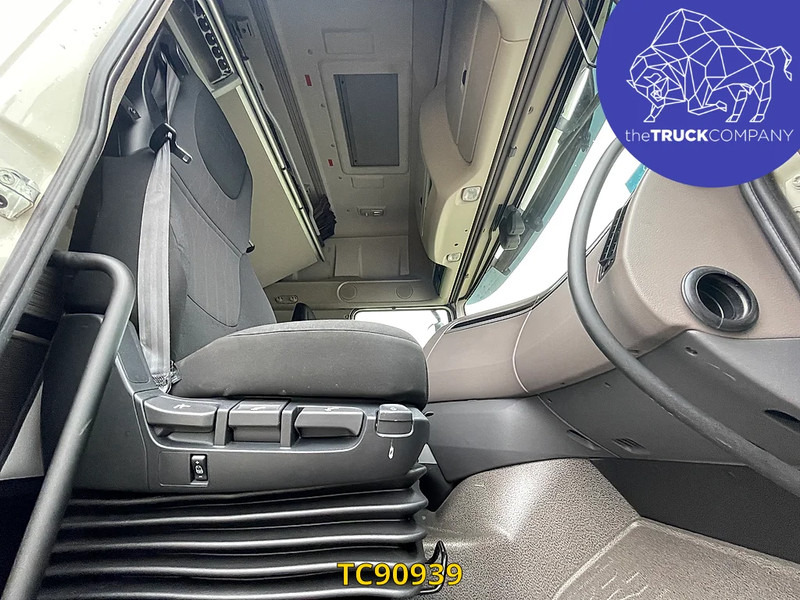 DAF XF 480 - شاحنة جرار: صور 2 DAF XF 480 - شاحنة جرار: صور 2