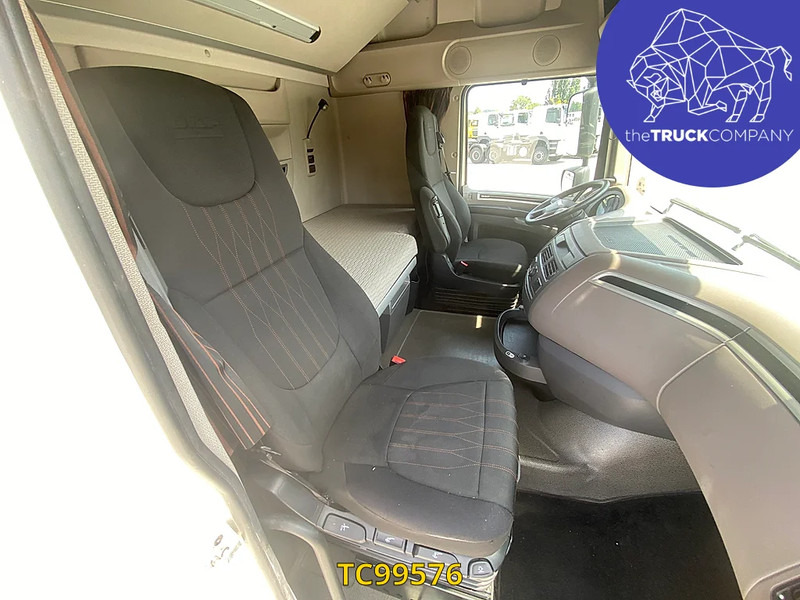 DAF XF 480 - شاحنة جرار: صور 5 DAF XF 480 - شاحنة جرار: صور 5