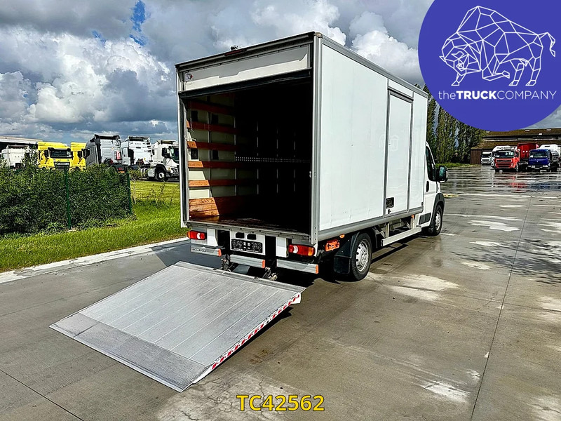 Fiat Ducato meubelbak + lift 3.0D automaat - الشاحنات الصغيرة صندوق مغلق: صور 3 Fiat Ducato meubelbak + lift 3.0D automaat - الشاحنات الصغيرة صندوق مغلق: صور 3