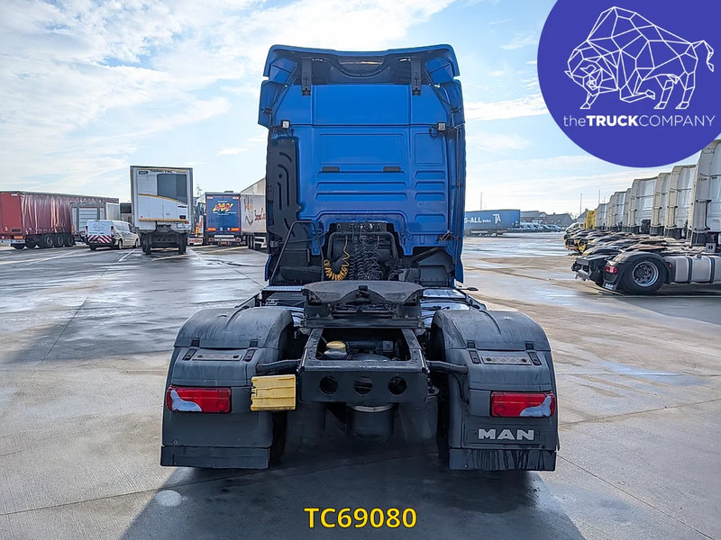 MAN TGX 460 - شاحنة جرار: صور 4 MAN TGX 460 - شاحنة جرار: صور 4