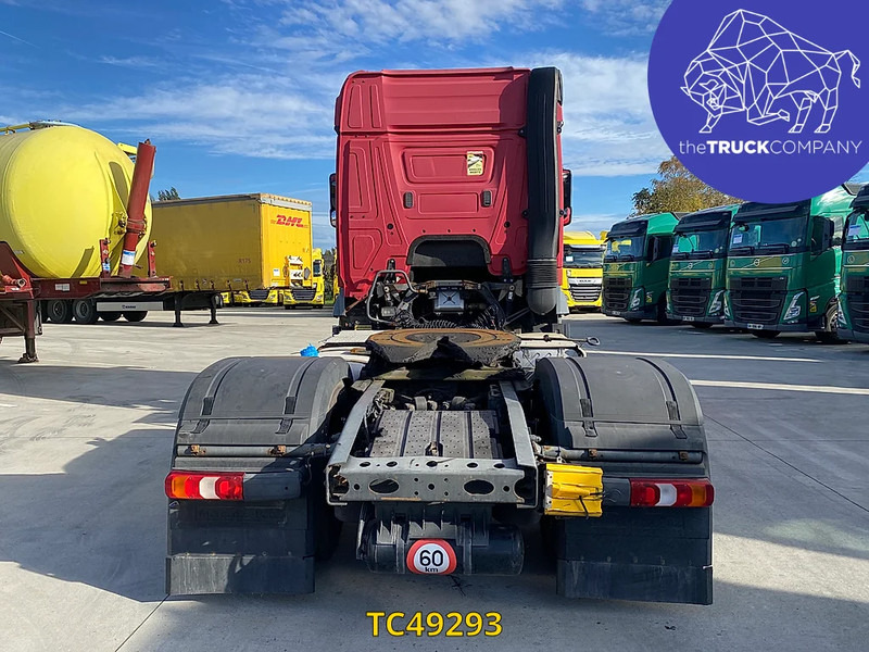 Mercedes-Benz 18.42 - شاحنة جرار: صور 4 Mercedes-Benz 18.42 - شاحنة جرار: صور 4