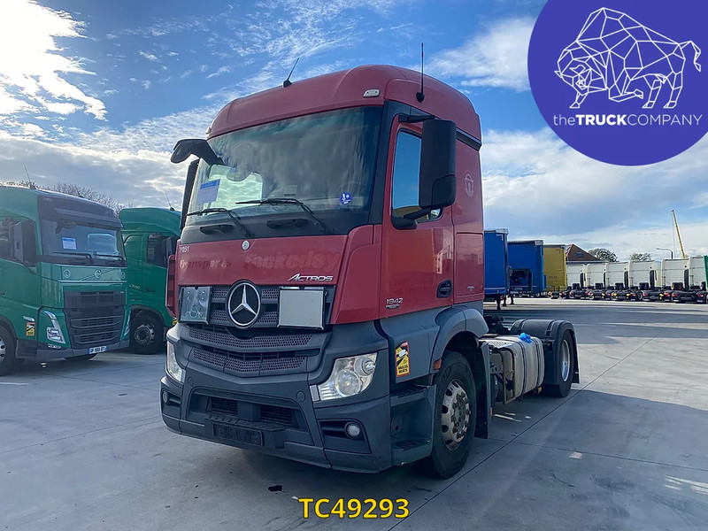 Mercedes-Benz 18.42 - شاحنة جرار: صور 1 Mercedes-Benz 18.42 - شاحنة جرار: صور 1