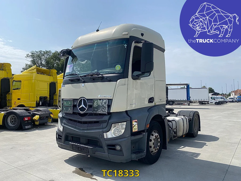 Mercedes-Benz Actros 1843 - شاحنة جرار: صور 1 Mercedes-Benz Actros 1843 - شاحنة جرار: صور 1