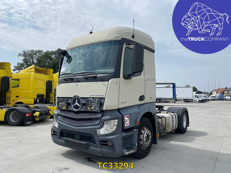 Mercedes-Benz Actros 1843 - شاحنة جرار: صور 1 Mercedes-Benz Actros 1843 - شاحنة جرار: صور 1