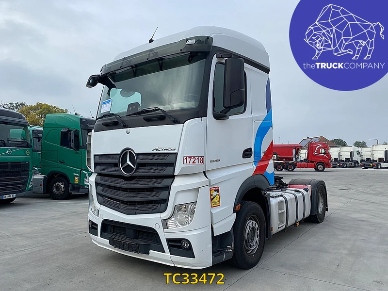 Mercedes-Benz Actros 1945 - شاحنة جرار: صور 1 Mercedes-Benz Actros 1945 - شاحنة جرار: صور 1