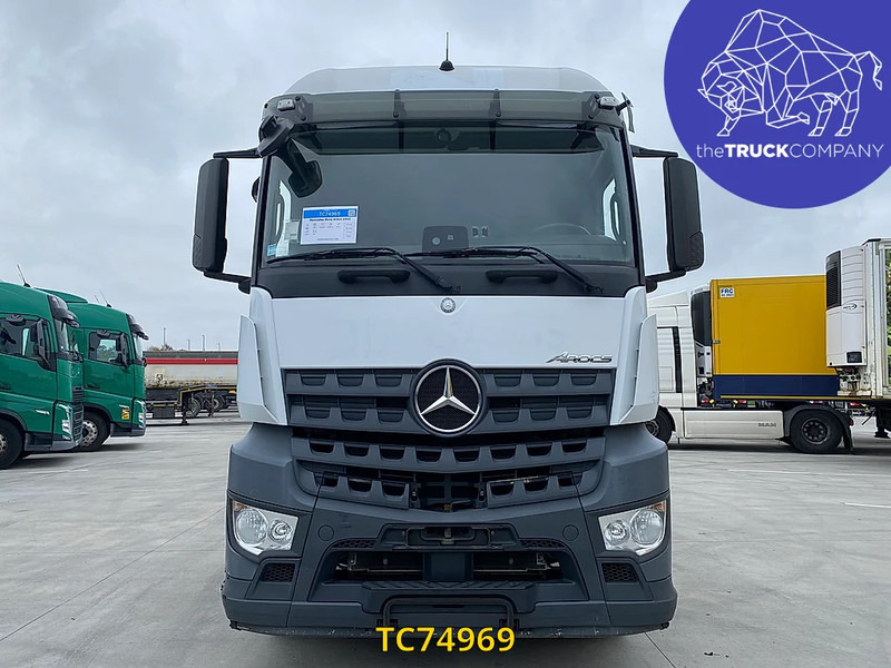 شاحنة جرار Mercedes-Benz Arocs 1943: صور 9