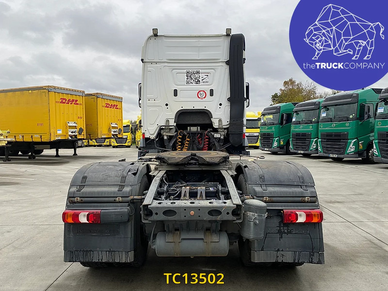 Mercedes-Benz Arocs 1943 - شاحنة جرار: صور 4 Mercedes-Benz Arocs 1943 - شاحنة جرار: صور 4