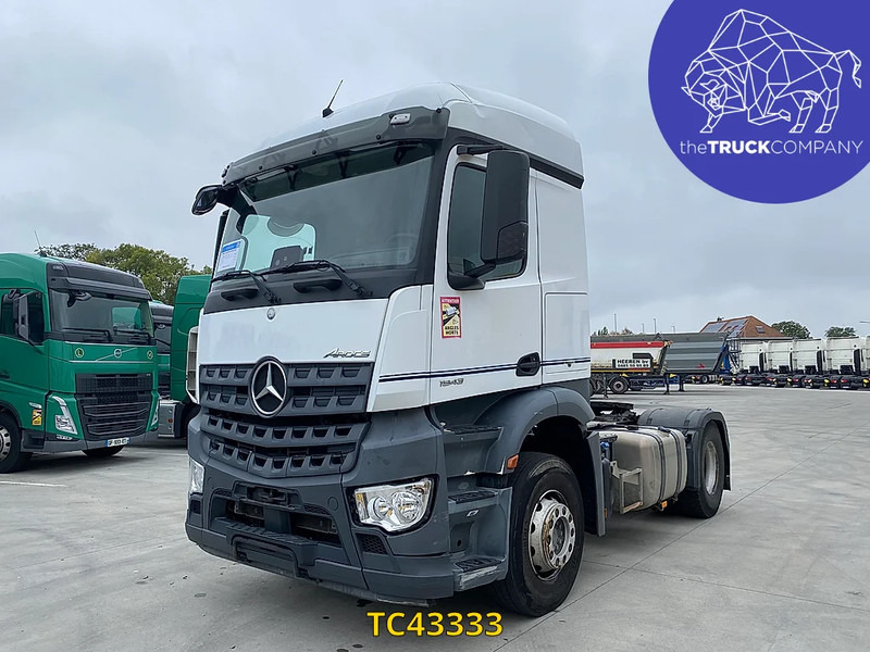 Mercedes-Benz Arocs 1943 - شاحنة جرار: صور 1 Mercedes-Benz Arocs 1943 - شاحنة جرار: صور 1