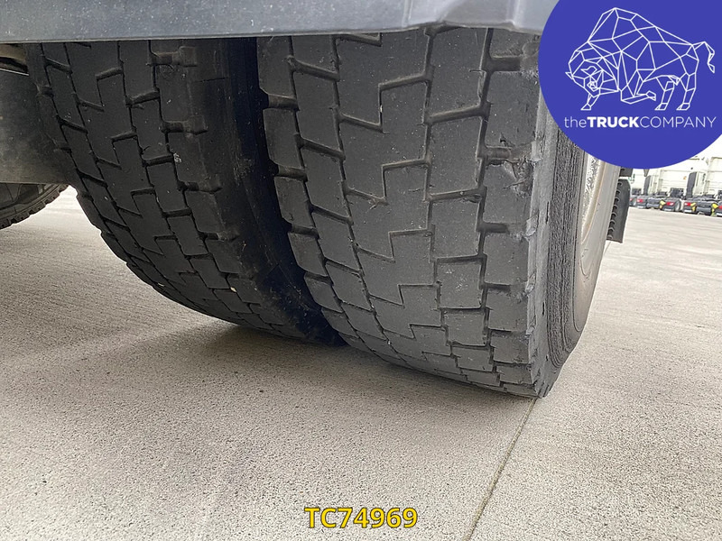 شاحنة جرار Mercedes-Benz Arocs 1943: صور 20