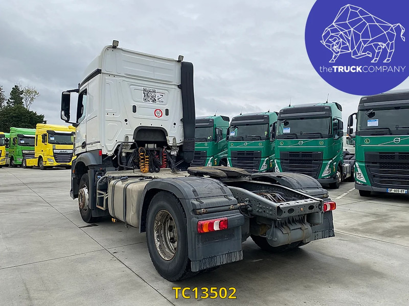 Mercedes-Benz Arocs 1943 - شاحنة جرار: صور 3 Mercedes-Benz Arocs 1943 - شاحنة جرار: صور 3