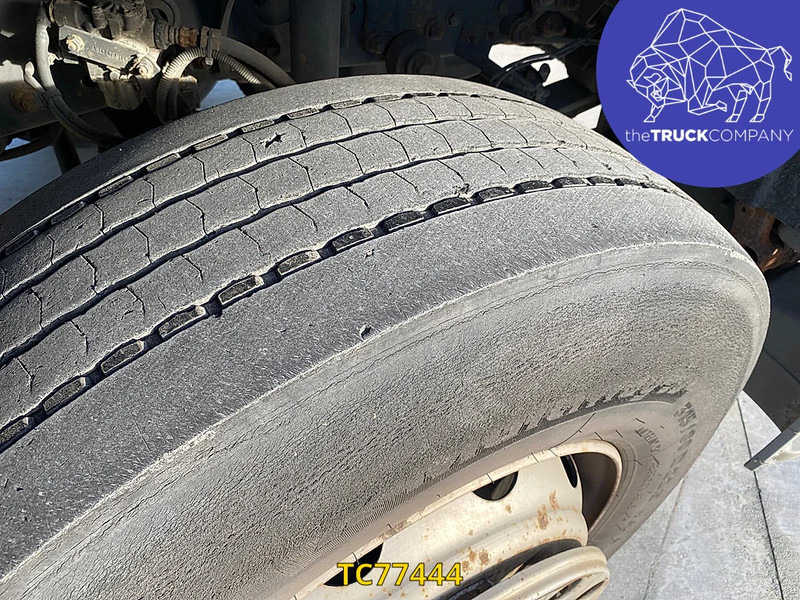 Mercedes-Benz Axor 1828 - شاحنة ستارة: صور 4 Mercedes-Benz Axor 1828 - شاحنة ستارة: صور 4