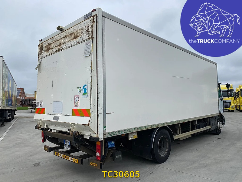 Renault D 210 - بصندوق مغلق شاحنة: صور 4 Renault D 210 - بصندوق مغلق شاحنة: صور 4