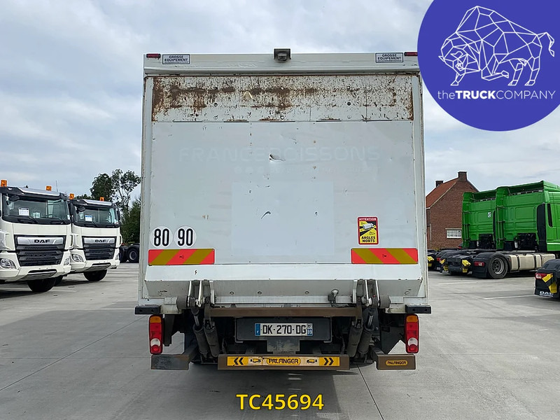 Renault D 210 - بصندوق مغلق شاحنة: صور 4 Renault D 210 - بصندوق مغلق شاحنة: صور 4