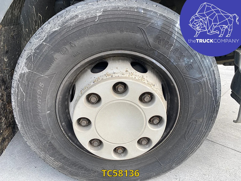 Renault D 240 - بصندوق مغلق شاحنة: صور 4 Renault D 240 - بصندوق مغلق شاحنة: صور 4