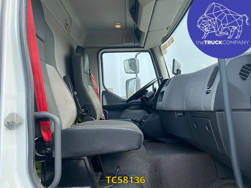 Renault D 240 - بصندوق مغلق شاحنة: صور 2 Renault D 240 - بصندوق مغلق شاحنة: صور 2