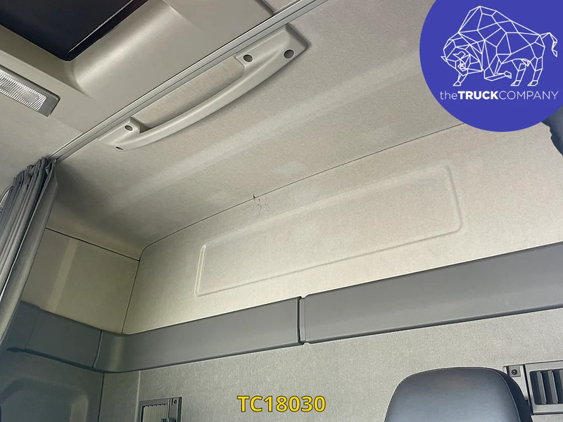 Renault T 460 - بصندوق مغلق شاحنة: صور 4 Renault T 460 - بصندوق مغلق شاحنة: صور 4