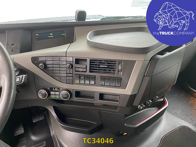 Volvo FH 460 - شاحنة جرار: صور 3 Volvo FH 460 - شاحنة جرار: صور 3