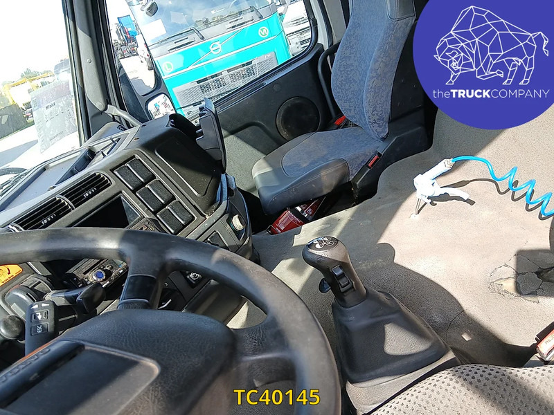 Volvo FM - شاحنات الحاويات / جسم علوي قابل للتغيير شاحنة: صور 3 Volvo FM - شاحنات الحاويات / جسم علوي قابل للتغيير شاحنة: صور 3