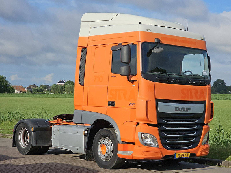 DAF XF 440 - شاحنة جرار: صور 5 DAF XF 440 - شاحنة جرار: صور 5