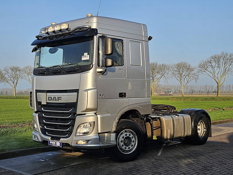 DAF XF 460 - شاحنة جرار: صور 2 DAF XF 460 - شاحنة جرار: صور 2