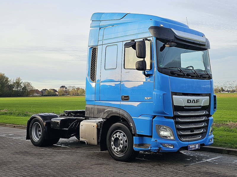 DAF XF 480 SPACECAB LED - شاحنة جرار: صور 5 DAF XF 480 SPACECAB LED - شاحنة جرار: صور 5