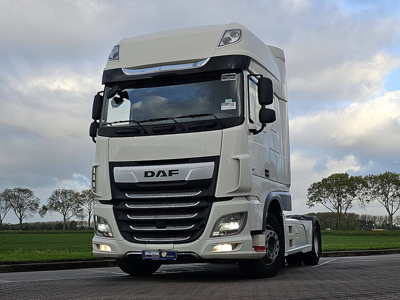 DAF XF 480 - شاحنة جرار: صور 1 DAF XF 480 - شاحنة جرار: صور 1