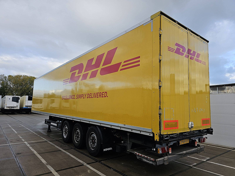 Kögel SKH24 LIFT AXLE TAILLIFT - بصندوق مغلق نصف مقطورة: صور 5 Kögel SKH24 LIFT AXLE TAILLIFT - بصندوق مغلق نصف مقطورة: صور 5