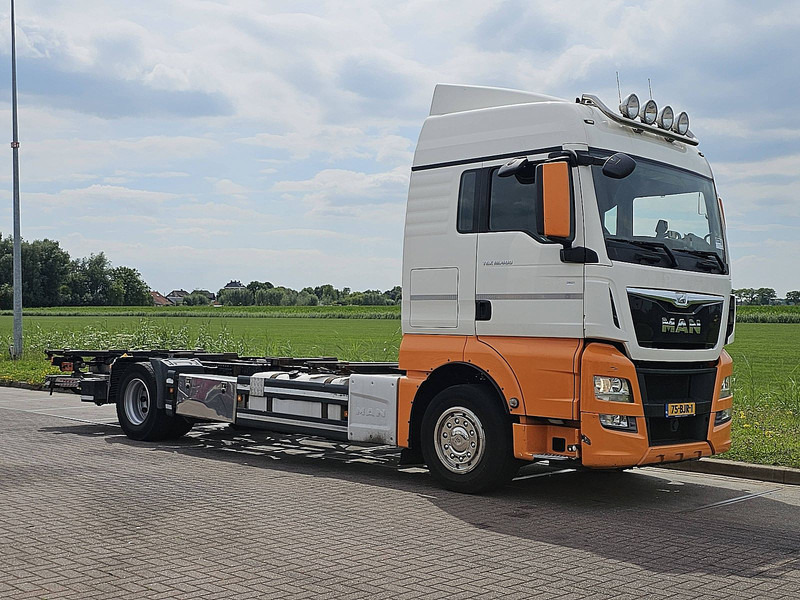 MAN 18.400 TGX XLX 4X2 LL 2T LIFT - شاحنات الحاويات / جسم علوي قابل للتغيير شاحنة: صور 5 MAN 18.400 TGX XLX 4X2 LL 2T LIFT - شاحنات الحاويات / جسم علوي قابل للتغيير شاحنة: صور 5