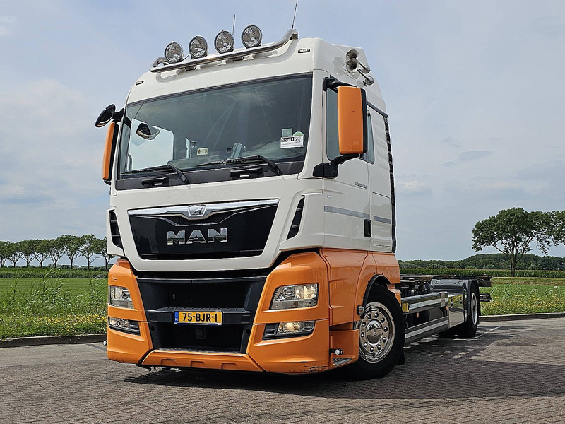 MAN 18.400 TGX XLX 4X2 LL 2T LIFT - شاحنات الحاويات / جسم علوي قابل للتغيير شاحنة: صور 1 MAN 18.400 TGX XLX 4X2 LL 2T LIFT - شاحنات الحاويات / جسم علوي قابل للتغيير شاحنة: صور 1