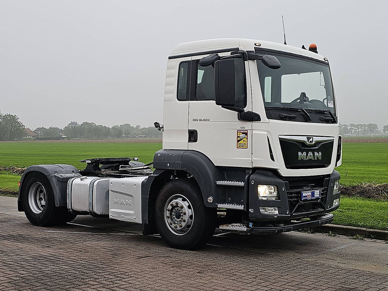 MAN 18.420 TGS SHORT CAB INT. PTO - شاحنة جرار: صور 5 MAN 18.420 TGS SHORT CAB INT. PTO - شاحنة جرار: صور 5