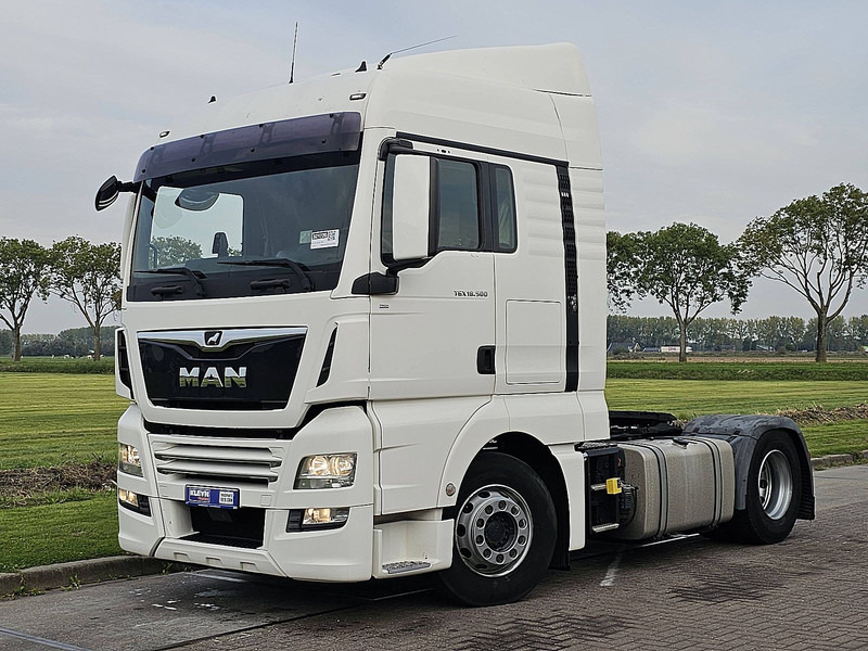 MAN 18.460 TGX - شاحنة جرار: صور 2 MAN 18.460 TGX - شاحنة جرار: صور 2