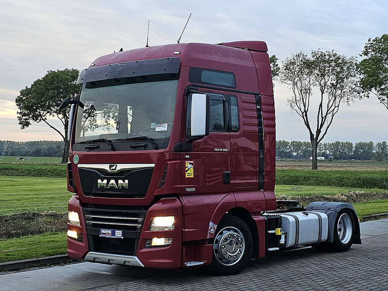 MAN 18.460 TGX - شاحنة جرار: صور 2 MAN 18.460 TGX - شاحنة جرار: صور 2