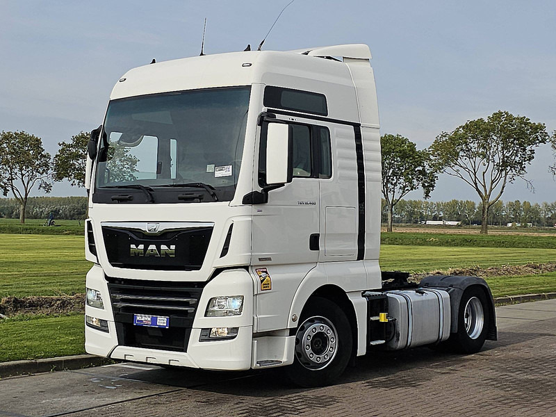 MAN 18.460 TGX - شاحنة جرار: صور 2 MAN 18.460 TGX - شاحنة جرار: صور 2