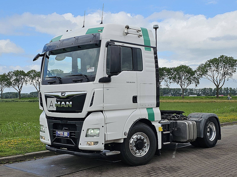 MAN 18.500 TGX XLX 4X4H PTO+HYDR. - شاحنة جرار: صور 2 MAN 18.500 TGX XLX 4X4H PTO+HYDR. - شاحنة جرار: صور 2