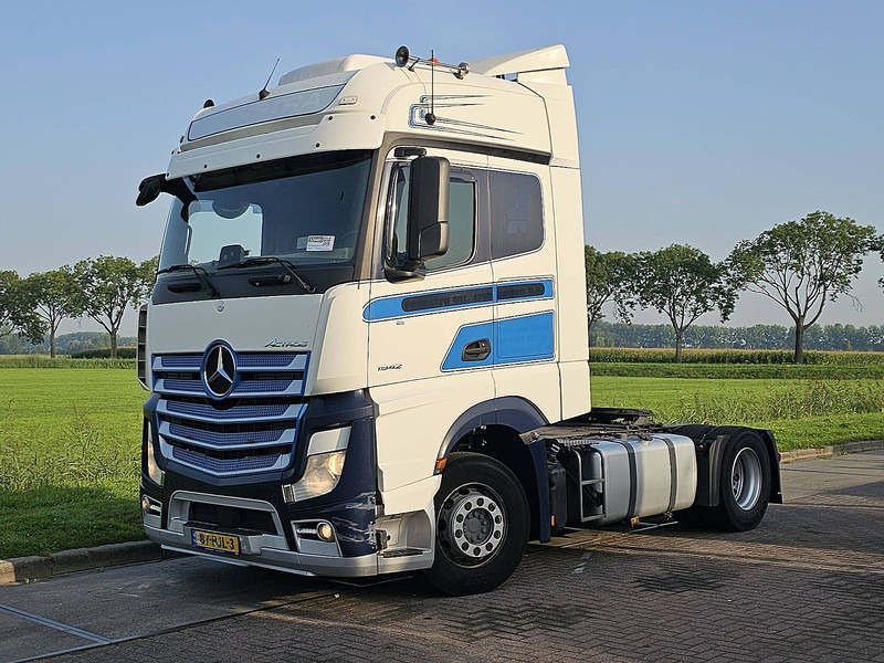 Mercedes-Benz ACTROS 1842 LS BIGSPACE 2X TANK - شاحنة جرار: صور 2 Mercedes-Benz ACTROS 1842 LS BIGSPACE 2X TANK - شاحنة جرار: صور 2