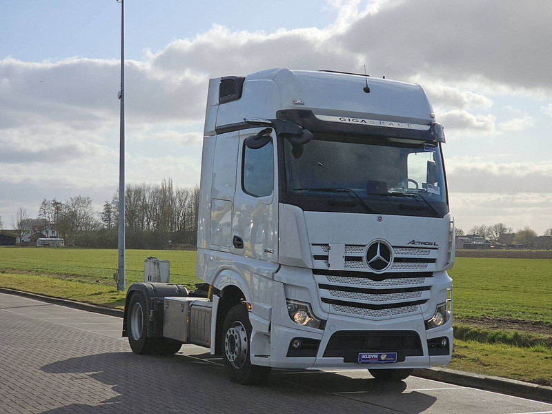 Mercedes-Benz ACTROS 1842 LS MP5 GIGASPACE - شاحنة جرار: صور 5 Mercedes-Benz ACTROS 1842 LS MP5 GIGASPACE - شاحنة جرار: صور 5