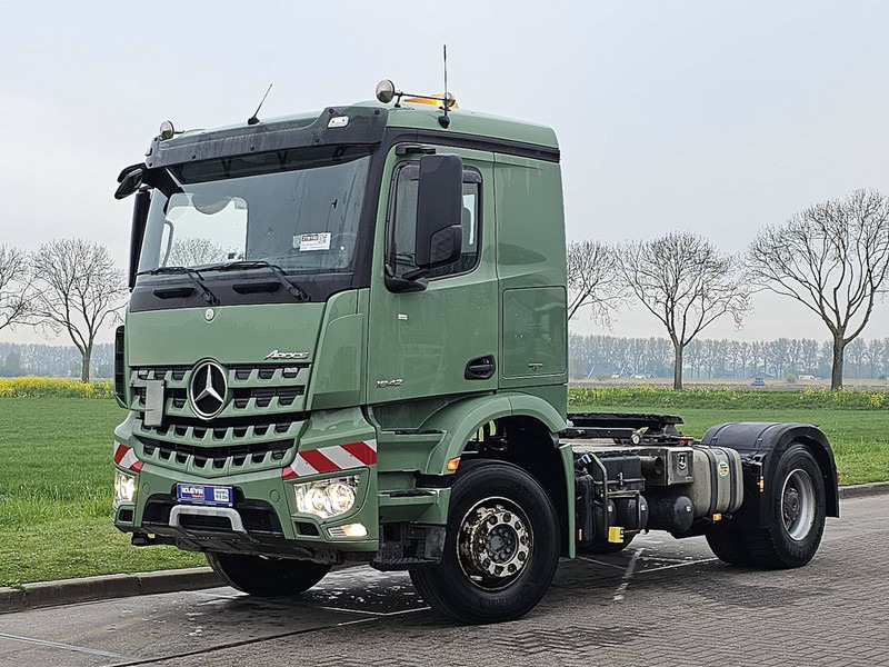 Mercedes-Benz AROCS 1842 PTO+HYDRAULIEK - شاحنة جرار: صور 2 Mercedes-Benz AROCS 1842 PTO+HYDRAULIEK - شاحنة جرار: صور 2