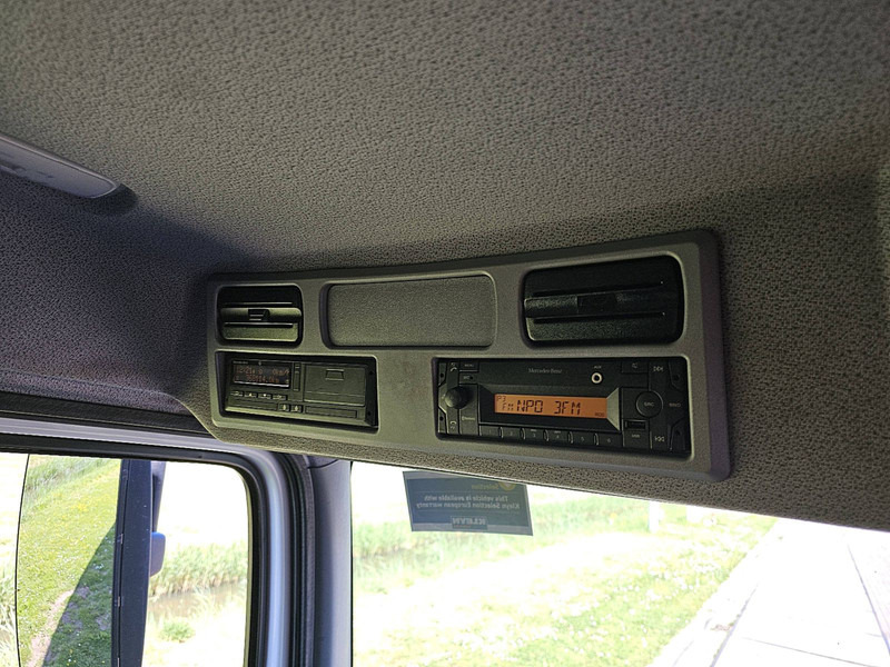 بصندوق مغلق شاحنة Mercedes-Benz ATEGO 1324 13.5T AIRCO TAILLIFT: صور 10