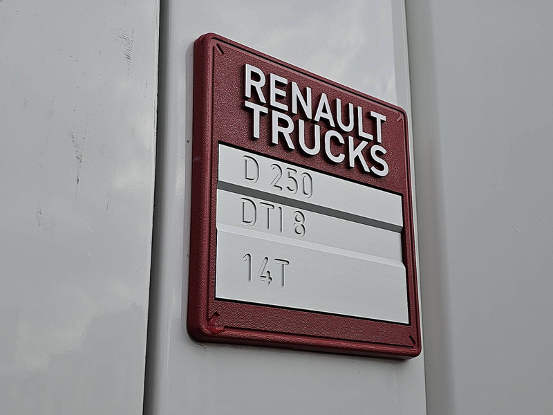 بصندوق مغلق شاحنة Renault D 250 11.9T A/C NEW ENGINE: صور 14