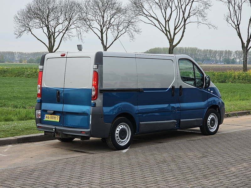 Renault Trafic 2.0 DCI L1H1 - فان المدمجة: صور 3 Renault Trafic 2.0 DCI L1H1 - فان المدمجة: صور 3