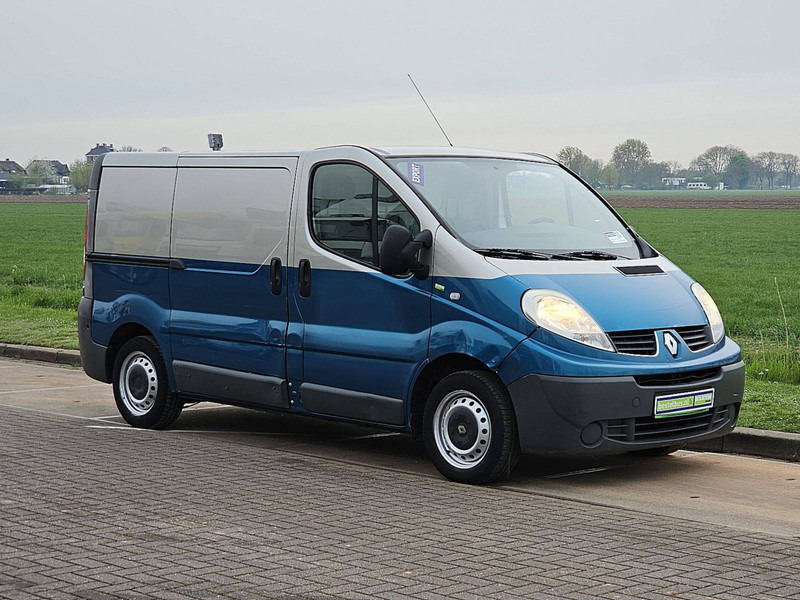 Renault Trafic 2.0 DCI L1H1 - فان المدمجة: صور 5 Renault Trafic 2.0 DCI L1H1 - فان المدمجة: صور 5