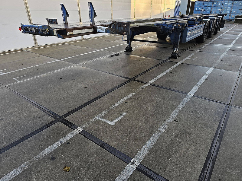 Renders ROC 16.27CC - شاحنات الحاويات / جسم علوي قابل للتغيير نصف مقطورة: صور 1 Renders ROC 16.27CC - شاحنات الحاويات / جسم علوي قابل للتغيير نصف مقطورة: صور 1