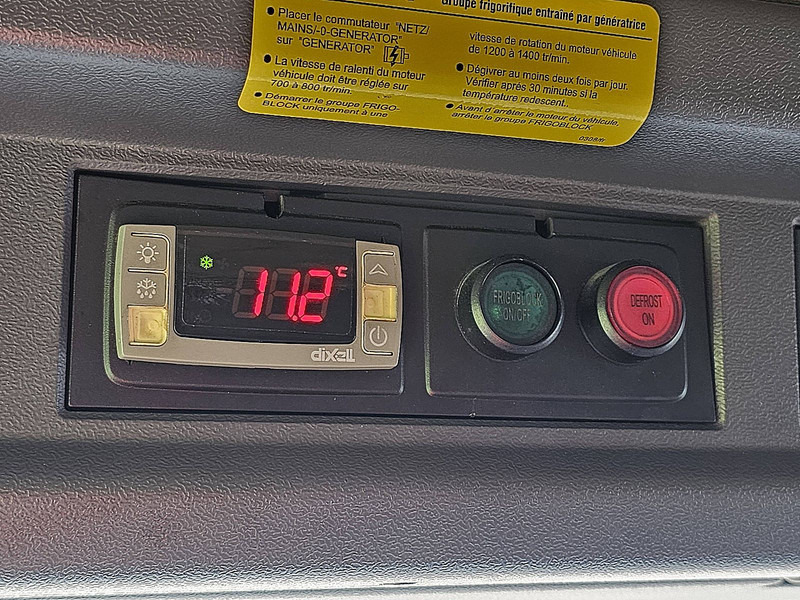 مبردة شاحنة Scania P320 6X2*4 LAMBERET LIFT: صور 12