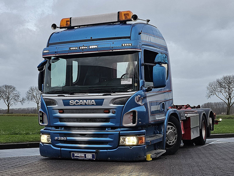 Scania P320 LOW ENTRY 6X2*4 HIAB - شاحنة ذات الخطاف: صور 1 Scania P320 LOW ENTRY 6X2*4 HIAB - شاحنة ذات الخطاف: صور 1